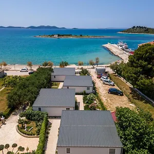 Ferienhaus Rasin Mobile Homes, Pakoštane